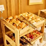 Отель Thermenwelt Pulverer 5*