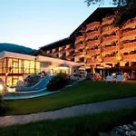 Hotel Thermenwelt Pulverer 5*