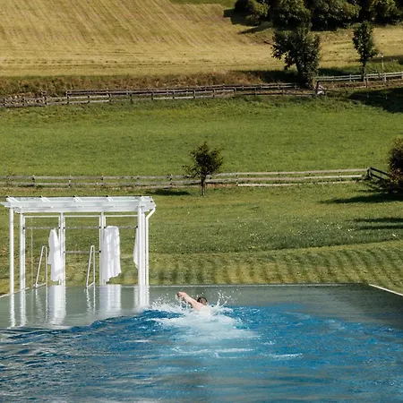 Hotell Thermenwelt Pulverer 5*