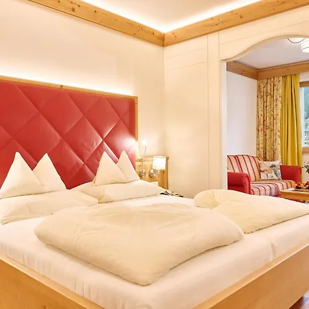 普尔沃尔温泉酒店 5*