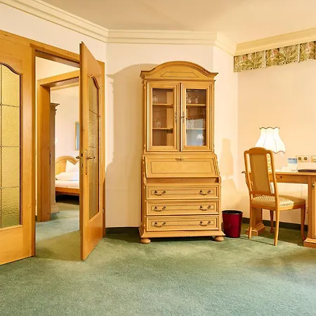Hotell Thermenwelt Pulverer 5*