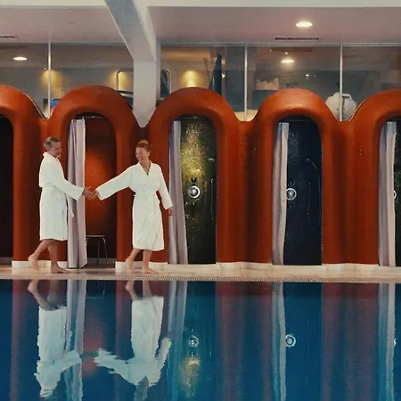 Hotell Thermenwelt Pulverer 5*
