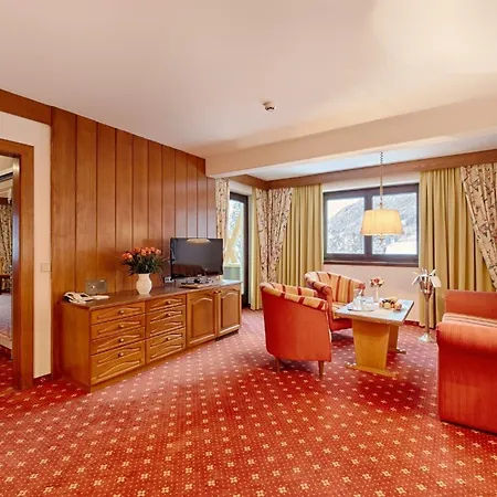Hotel Thermenwelt Pulverer 5*